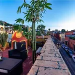 Casa Rosario